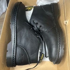 Dr. Martens Sussex Black Bear Track boots Men Size 11